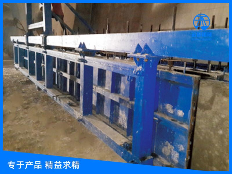 襯砌模板臺車(chē)